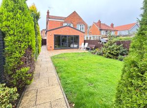 Photo 17- click for photo gallery